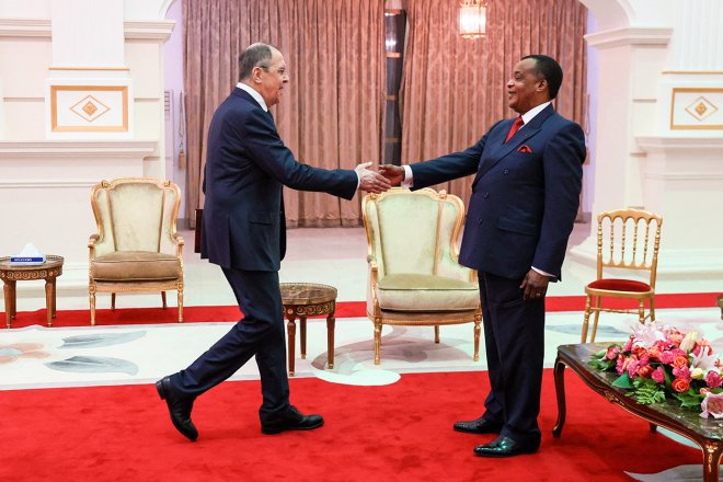Le ministre russe d'affaires extérieures et le Président de la RDC Sergueï Lavrov et Denis Sassou Nguesso